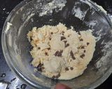 A picture of step 3 of Choco chip cookies.