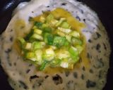Foto langkah ke 2 dari resep Martabak Telur Mini.