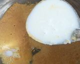 A picture of step 2 of Rava besan laddu.