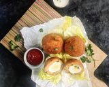 A picture of step 1 of Noodles scotch eggs.