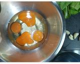 Foto del paso 1 de la receta: Tortilla de papa y acelga en Flip