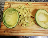 Foto del paso 5 de la receta: Tarta de puerro y cebolla sin masa con guacamole diferente