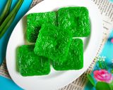 Foto langkah ke 4 dari resep Kue Bihun Pandan Kukus.