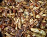 A picture of step 4 of Tadka arbi(Taro roots).
