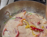 Foto del paso 9 de la receta: *SALMÓN CON PIMIENTOS FRESCOS Y CREMOSOS*