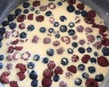 A picture of step 3 of Berries clafoutis.