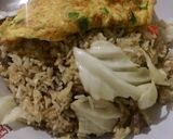 Foto langkah ke 10 dari resep Nasi goreng teri plus telor dadar.