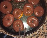 Foto del paso 4 de la receta: Rosquitas esponjosas bañadas en chocolate ❤️