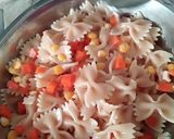 A picture of step 4 of Farfalle Pasta in Cheesy White Sauce.