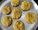 A picture of step 3 of Pumpkin Flower Chops.