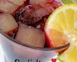 A picture of step 1 of Zobo Drink.