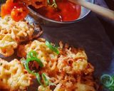 A picture of step 9 of Maggi pakoras.