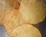 आलू अजवाइन की खस्ता पूरी (aloo Ajwain ki khasta poori recipe in Hindi) रेसिपी चरण 3 फोटो