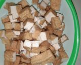 Foto langkah ke 2 dari resep Tumis tahu tauge pedas manis.