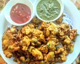 A picture of step 4 of Methi palak pakora.