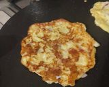A picture of step 3 of Lauki chila.