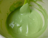 Foto langkah ke 5 dari resep Pandan Hokkaido Chiffon Cupcake (817).