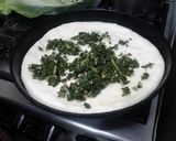 Foto del paso 6 de la receta: Pizza de acelga y bechamel. Fugazza