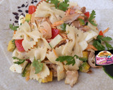 A picture of step 3 of Macaroni and Chicken Salad.