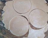 A picture of step 9 of Atta biscuits.