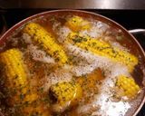 A picture of step 1 of Delicious corn on the cob.