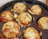 A picture of step 4 of Sattu Semolina Vegetable Appe.