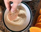 Foto del paso 2 de la receta: Milanesitas de zapallo