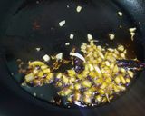 A picture of step 3 of Lasooni Methi Chicken.