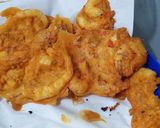 Foto langkah ke 5 dari resep Peyek Udang Khas Resto Padang.