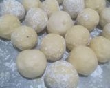 Foto langkah ke 2 dari resep Basreng goreng (bakso goreng) Aci rumahan.