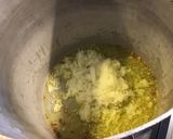 Une image de l'étape 2 de Sauces aux piments antillais, oignons, persil, ail, carottes et galanga.