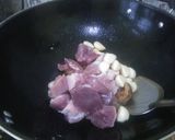 Foto langkah ke 3 dari resep Babi kecap (braised pork savoury version).