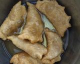 A picture of step 9 of Walnuts Chandrakala Gujiya.