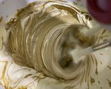 Foto langkah ke 4 dari resep Cake Potong Mocca Meses.