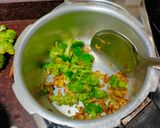 A picture of step 1 of Broccoli soup.
