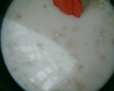 A picture of step 2 of Karachi Halwa.