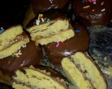 Foto del paso 5 de la receta: Alfajores rellenos de Nutella y cobertura de chocolate