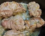 Foto del paso 3 de la receta: Falsos solomillos de cerdo con salsa de romero y limón y batatas saborizadas