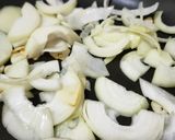 Foto del paso 1 de la receta: Garbanzos con cebolla