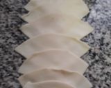Foto del paso 2 de la receta: Pimpollos de hojaldre con dulce de leche y coco