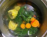 Foto langkah ke 3 dari resep Sayur bayam bening Jagung manis.