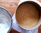 A picture of step 4 of Caprese Cheesecake.