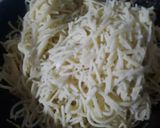 A picture of step 6 of Chinese noodles.