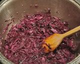 Dinsztelt vörös káposzta recept fázis 3 fotója