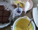 A picture of step 2 of Mini chocolate and Mango mousse cake🍰.