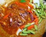 รูปขั้นตอนการทำที่ 4 ของ ผัดเผ็ดไก่