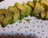 Foto del paso 2 de la receta: Bocaditos de queso, pollo y aguacate 🥖 🧀🍗 🥑