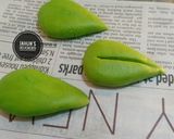 A picture of step 2 of Leaf Cookie.