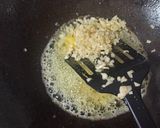 Foto langkah ke 4 dari resep Chinese Fried Noodles|| Mie Panjang Umur.