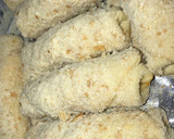 A picture of step 7 of Fishroll with bread crumbs.